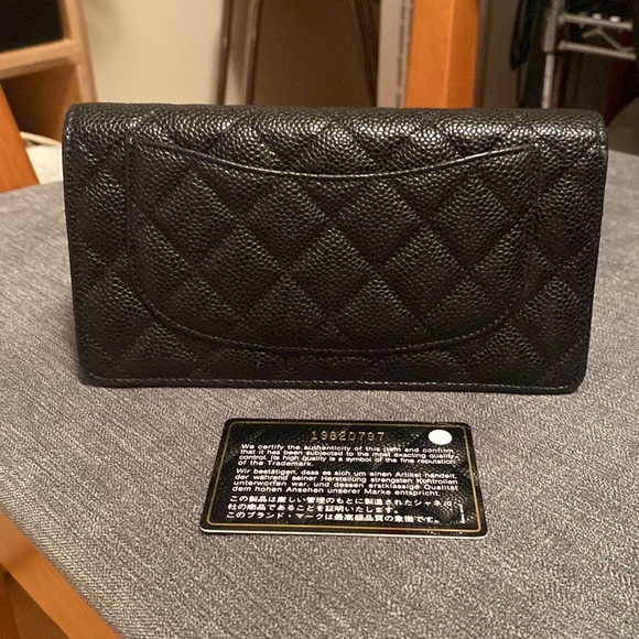 Authentic Chanel Quilted Caviar Bifold Wallet - Picture 6 of 8